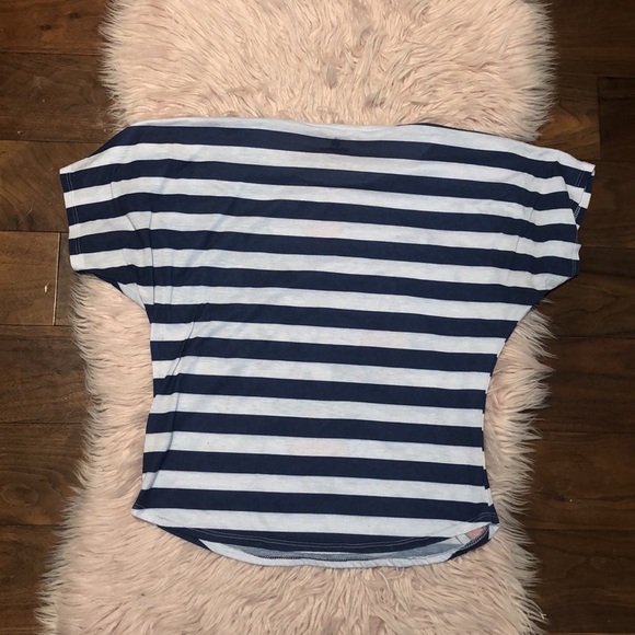 Mickey and Minnie Mouse Disney shirt size medium - Picture 5 of 5